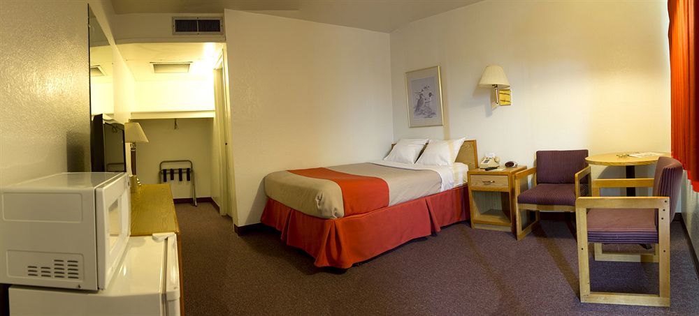 Capitol Inn & Suites بيير المظهر الخارجي الصورة
