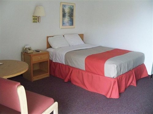 Capitol Inn & Suites بيير المظهر الخارجي الصورة