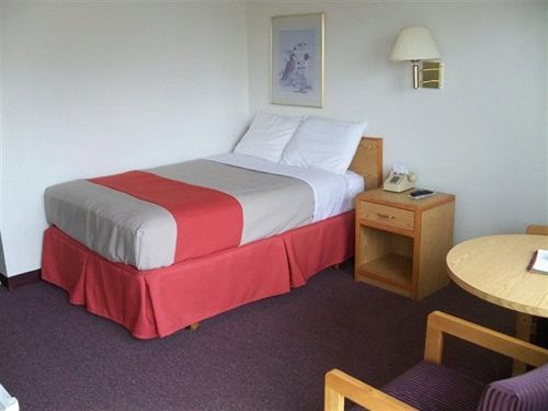 Capitol Inn & Suites بيير المظهر الخارجي الصورة
